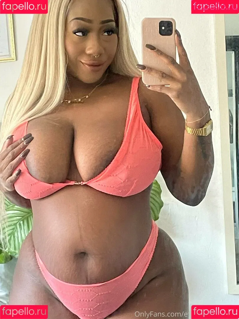 Effy Flame Onlyfans Photo Gallery 