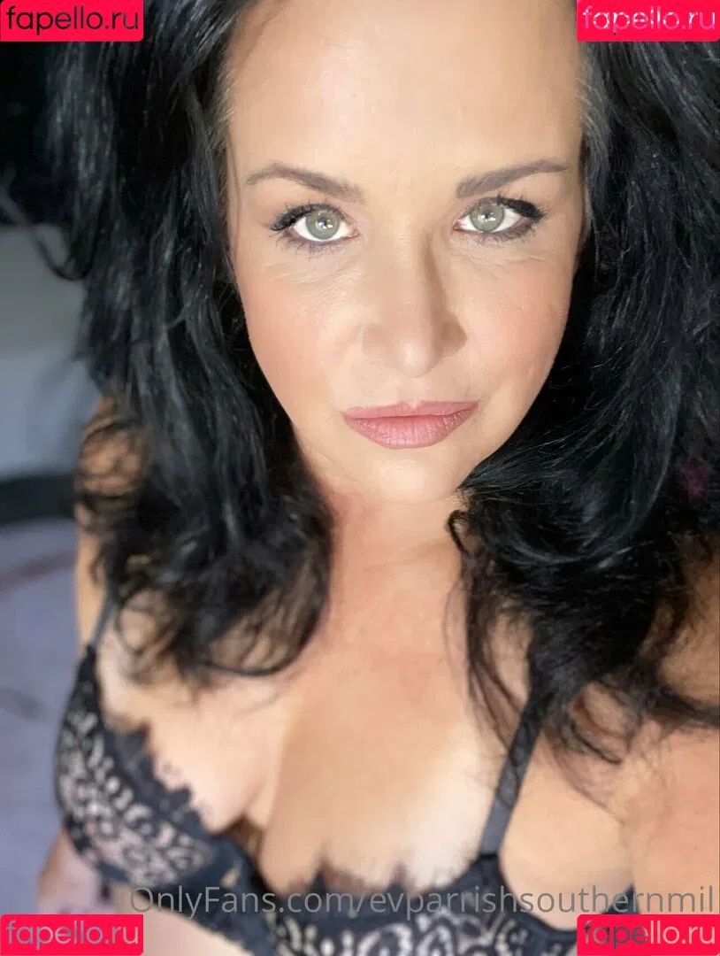 evparrishsouthernmil Onlyfans Photo Gallery 