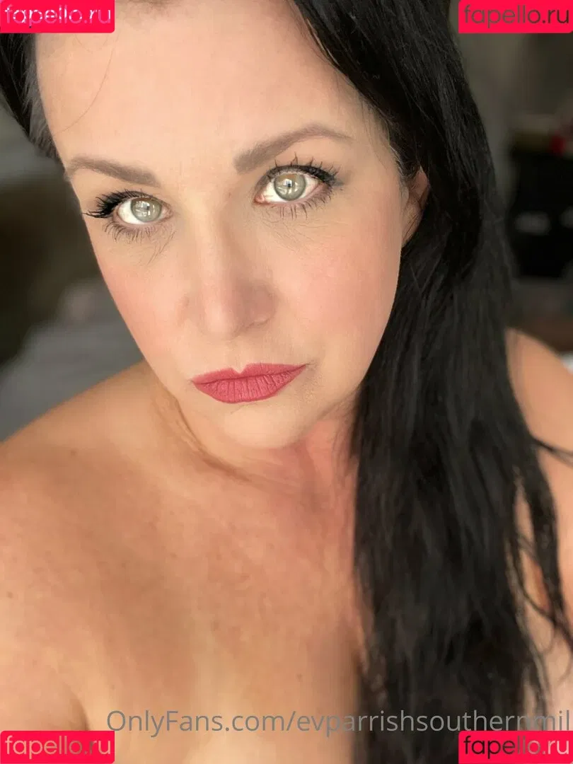 evparrishsouthernmil Onlyfans Photo Gallery 