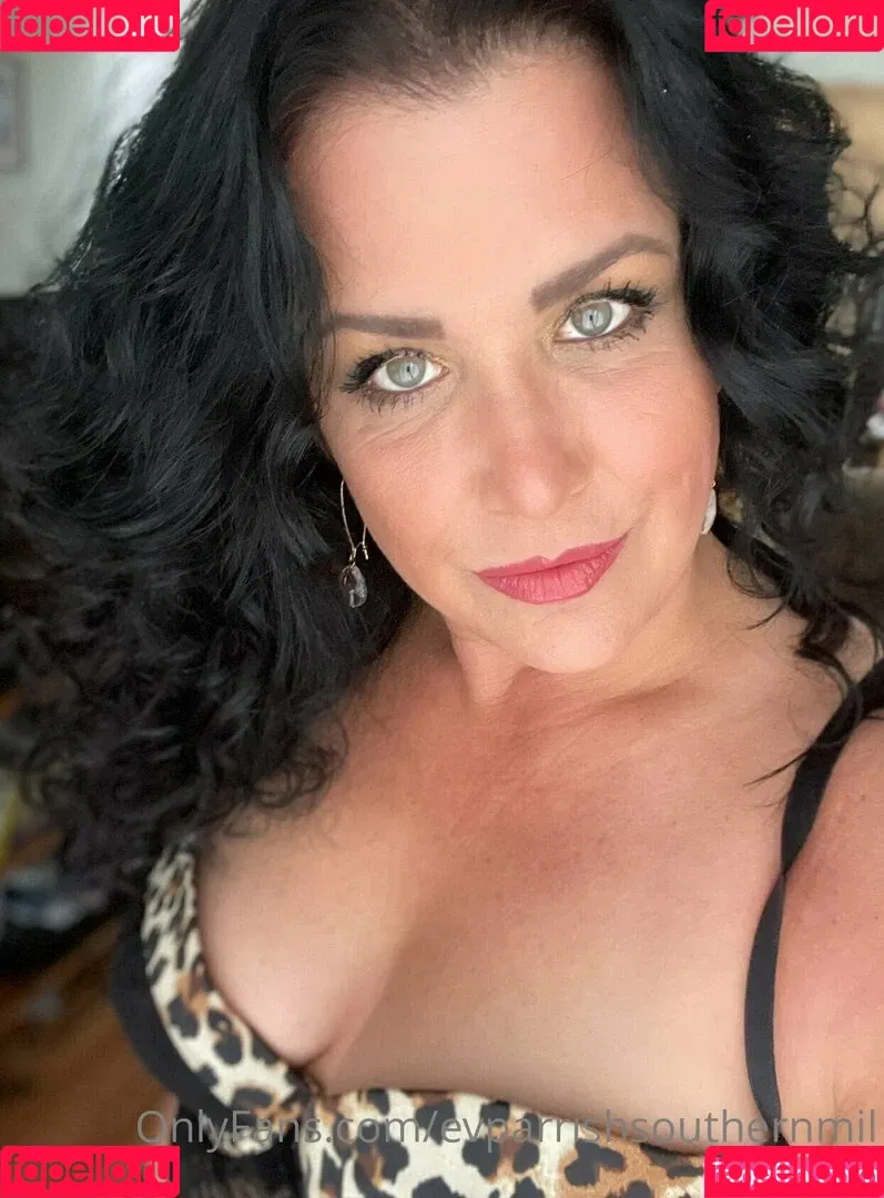 evparrishsouthernmil Onlyfans Photo Gallery 