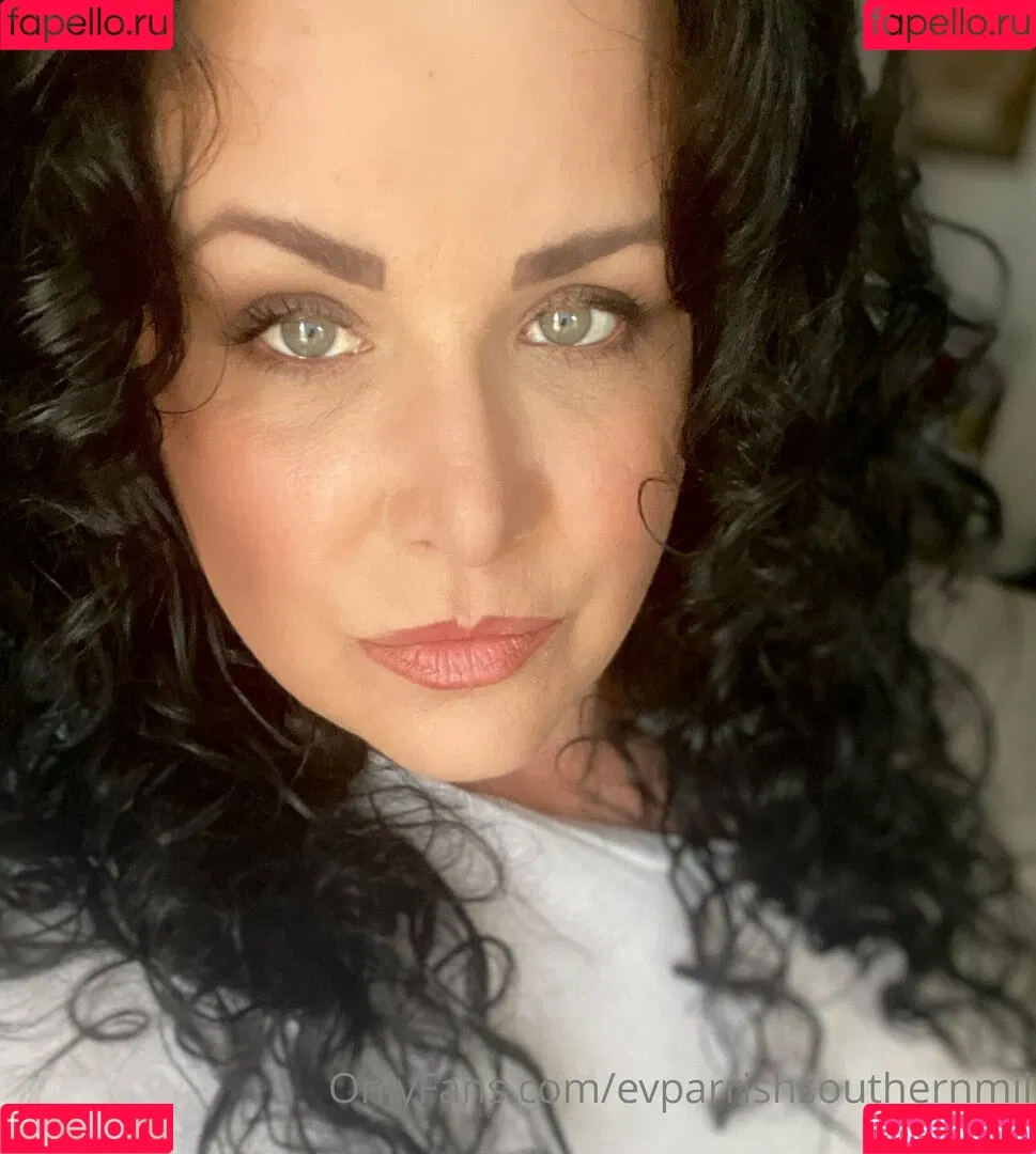 evparrishsouthernmil Onlyfans Photo Gallery 