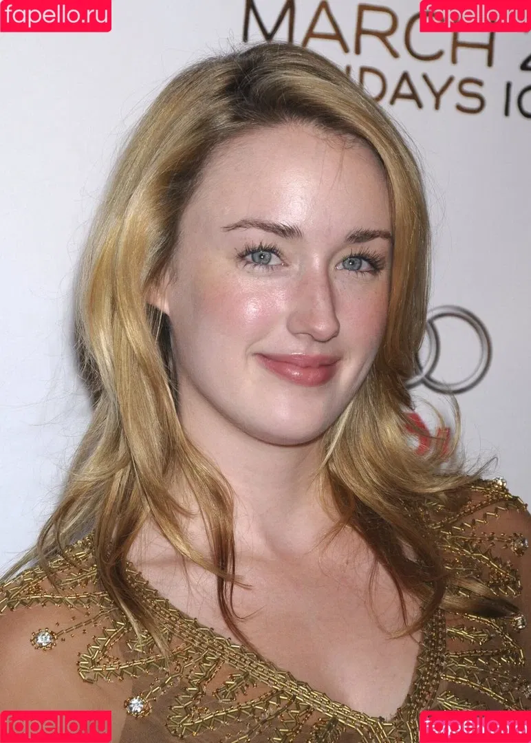Ashley Johnson Onlyfans Photo Gallery 