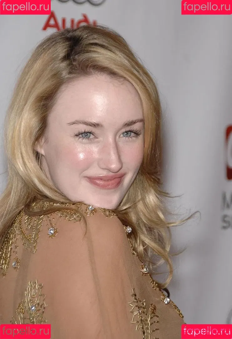 Ashley Johnson Onlyfans Photo Gallery 