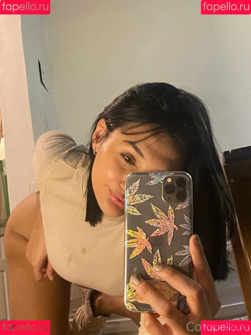 holly.bratty Onlyfans Photo Gallery 