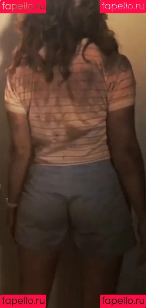 Emily Rudd Onlyfans Photo Gallery 