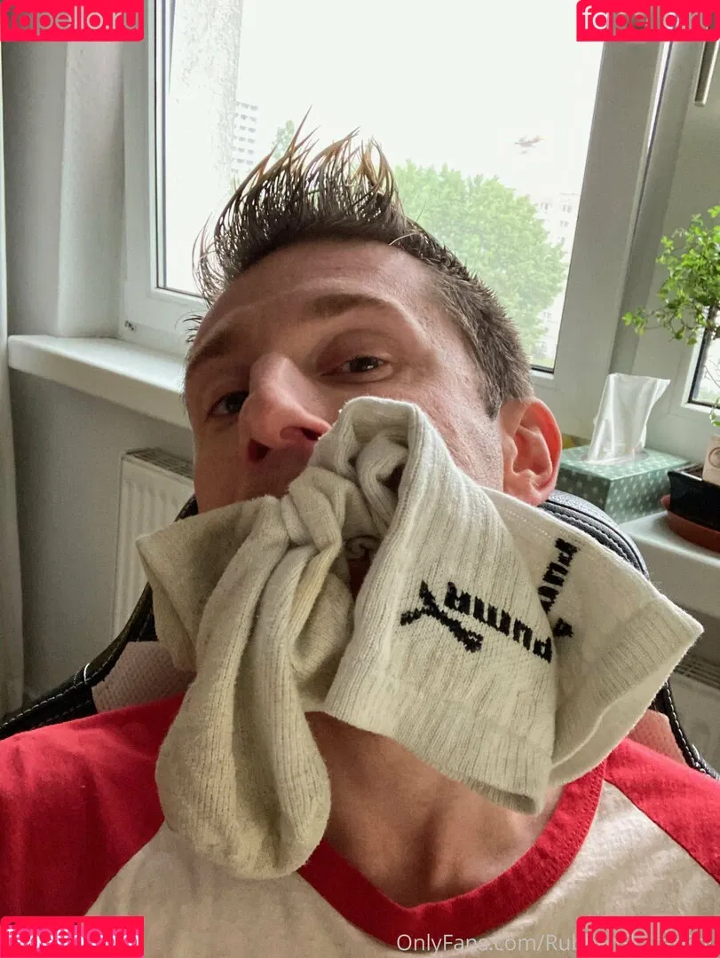 rubberskaterboy Onlyfans Photo Gallery 