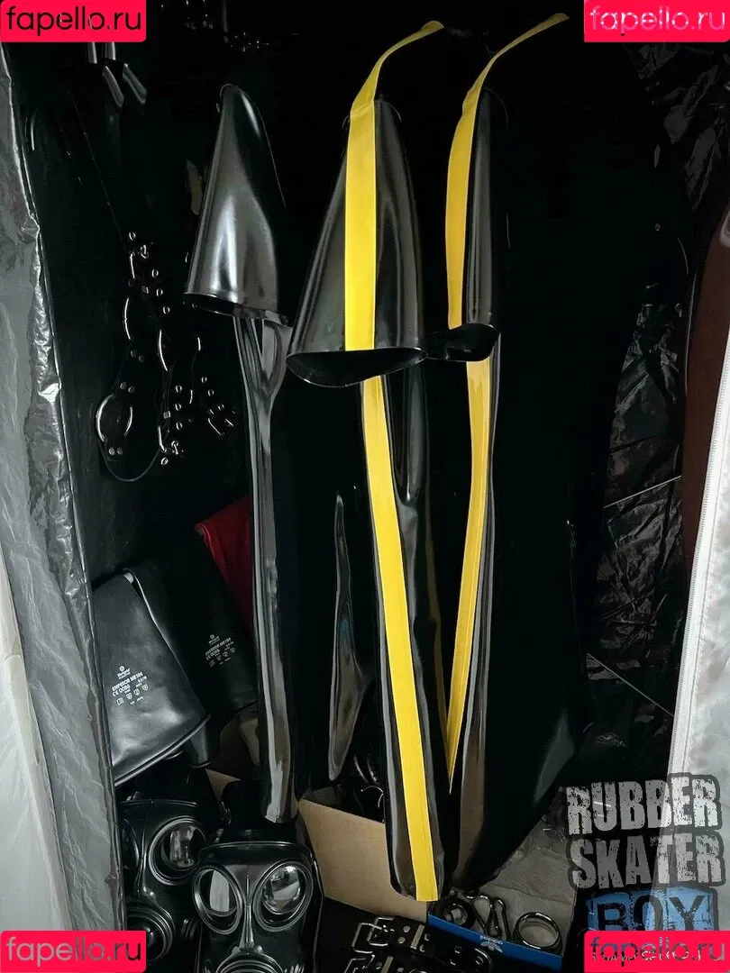 rubberskaterboy Onlyfans Photo Gallery 