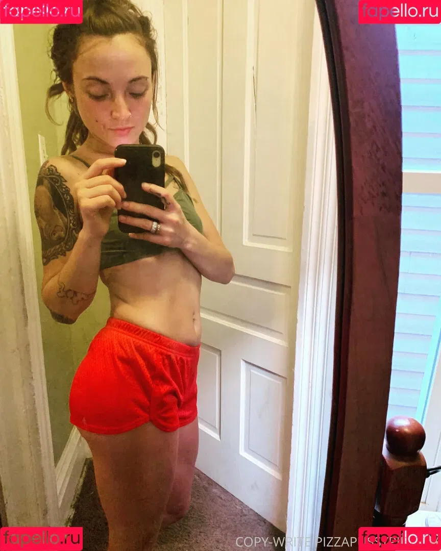 PizzaPussyPie Onlyfans Photo Gallery 