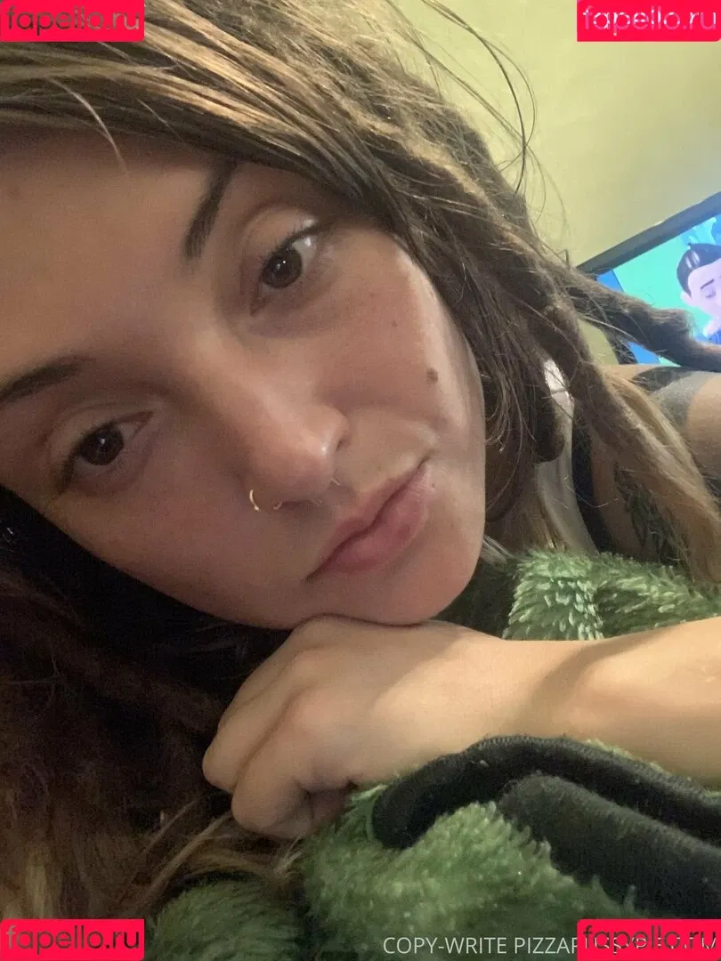PizzaPussyPie Onlyfans Photo Gallery 