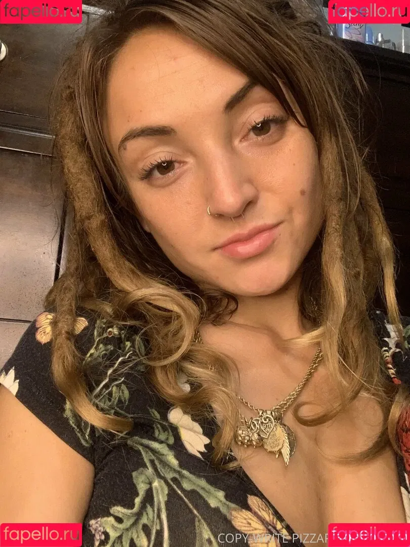 PizzaPussyPie Onlyfans Photo Gallery 