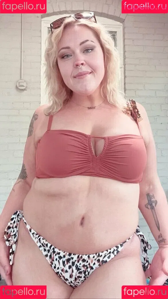 PizzaPussyPie Onlyfans Photo Gallery 