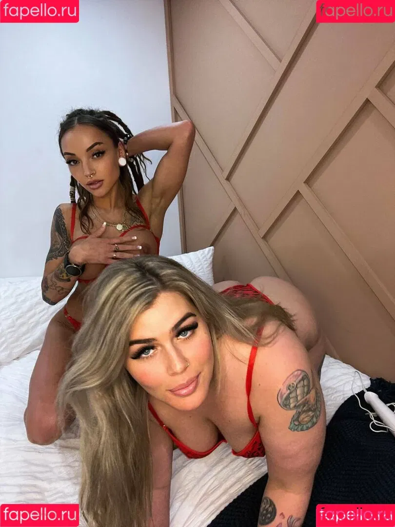 PizzaPussyPie Onlyfans Photo Gallery 