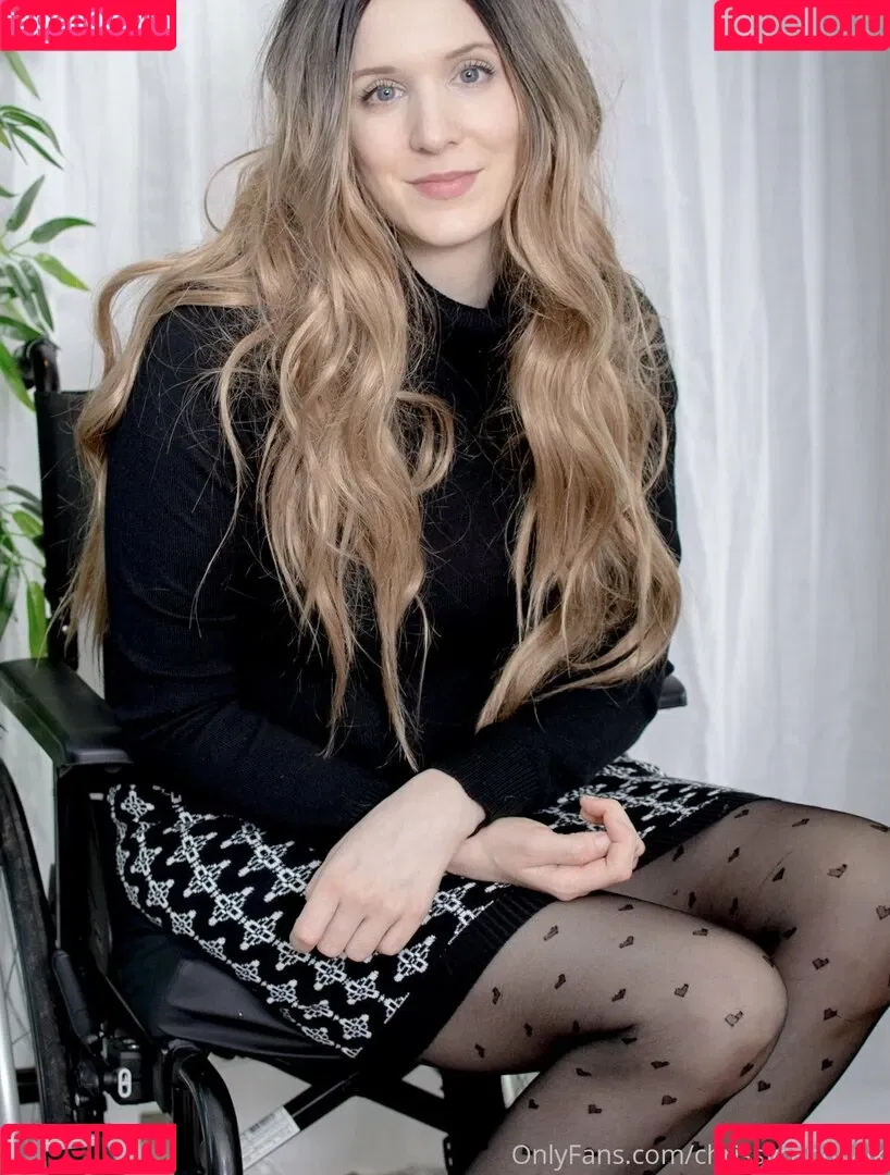 chrissycantwalk Onlyfans Photo Gallery 
