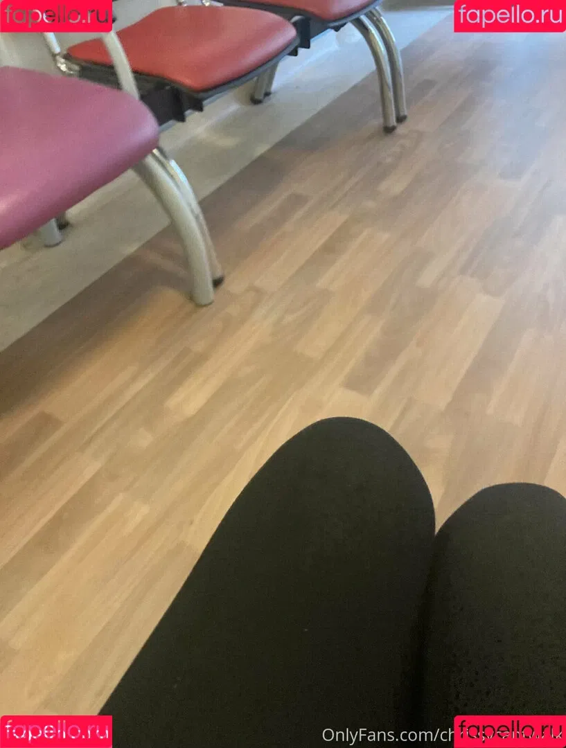 chrissycantwalk Onlyfans Photo Gallery 
