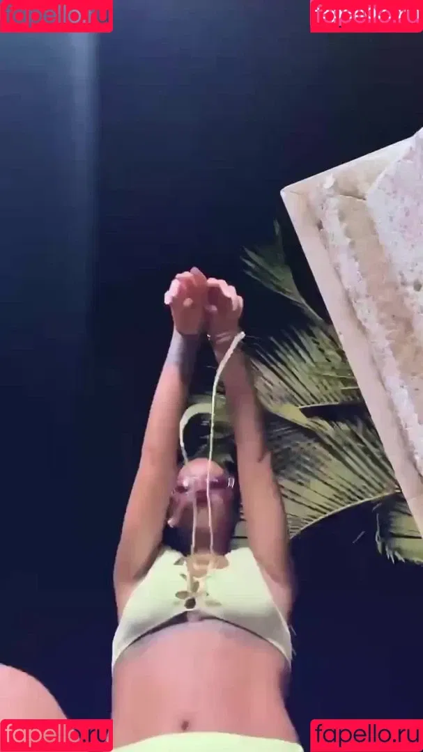 Rihanna Onlyfans Photo Gallery 
