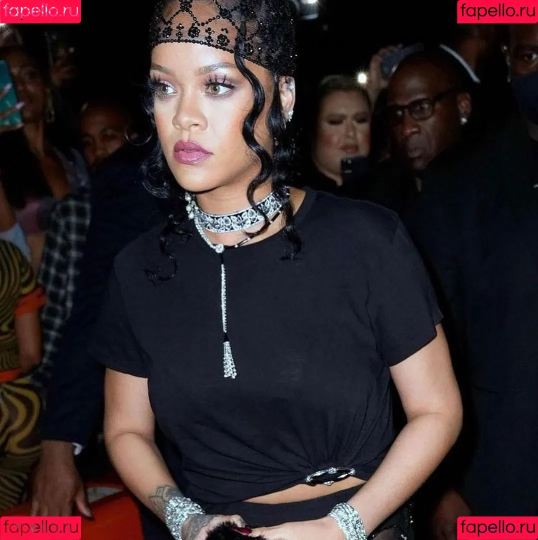Rihanna Onlyfans Photo Gallery 
