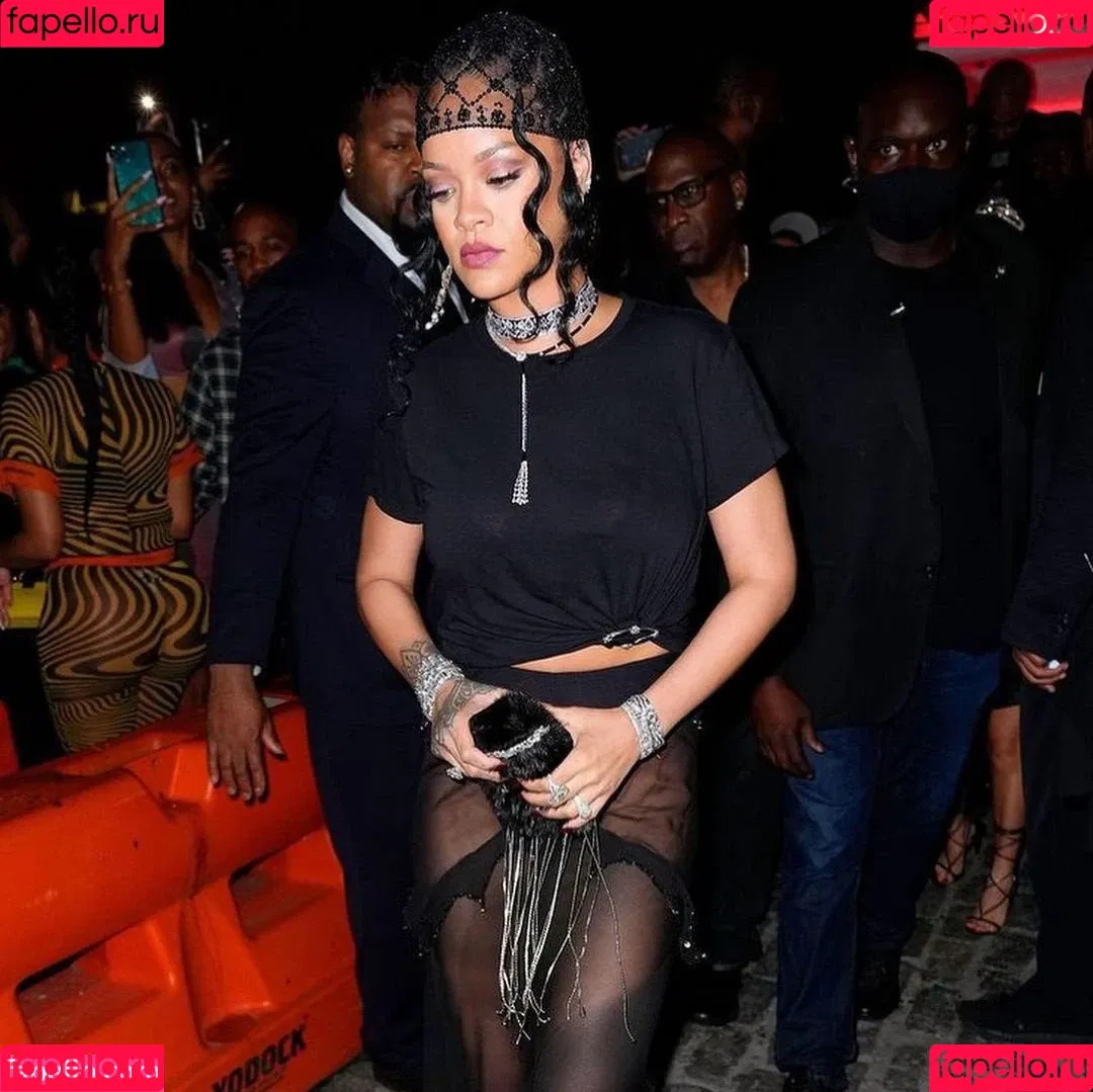 Rihanna Onlyfans Photo Gallery 