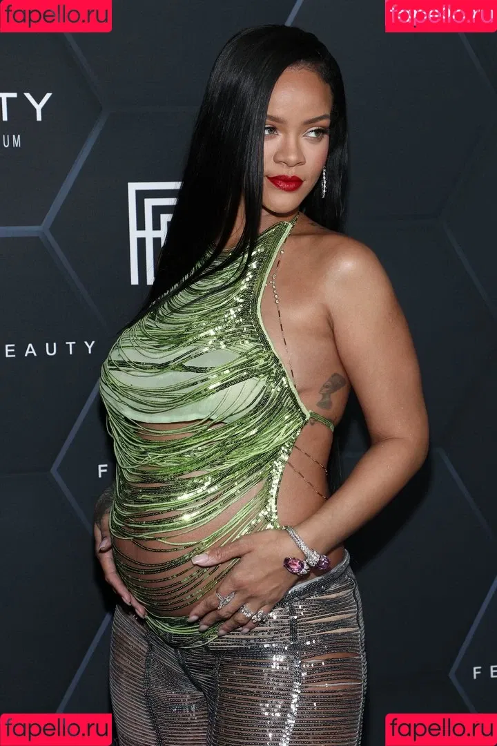 Rihanna Onlyfans Photo Gallery 