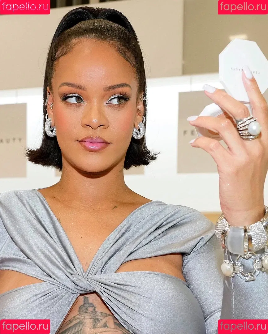 Rihanna Onlyfans Photo Gallery 