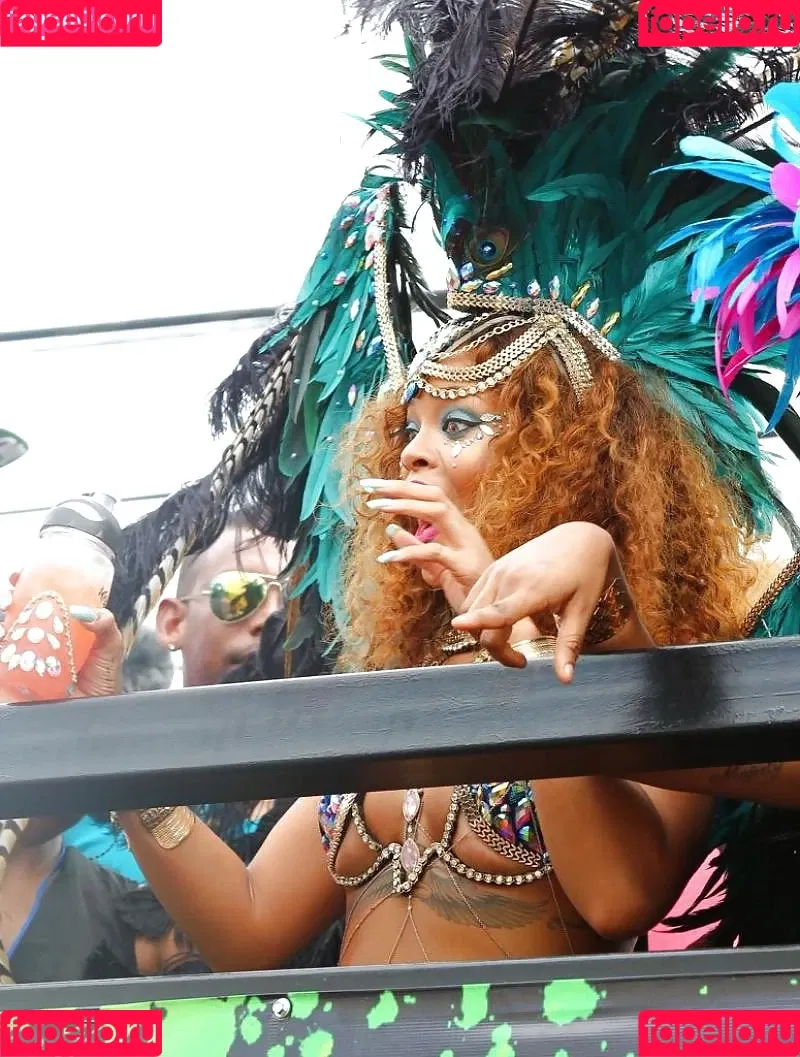 Rihanna Onlyfans Photo Gallery 