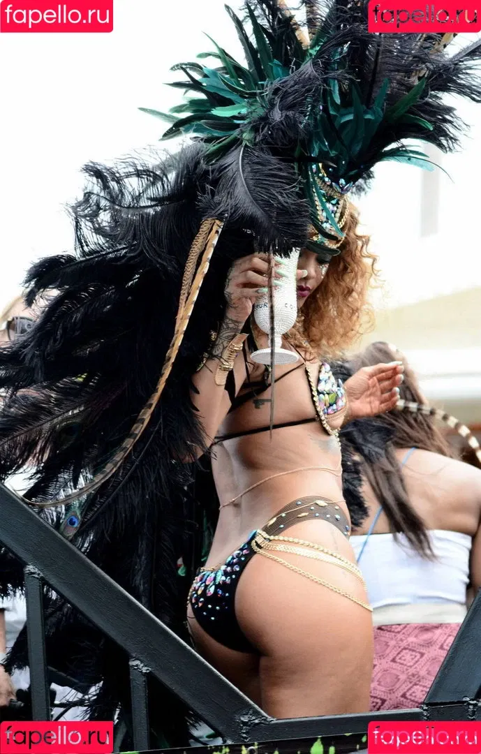 Rihanna Onlyfans Photo Gallery 