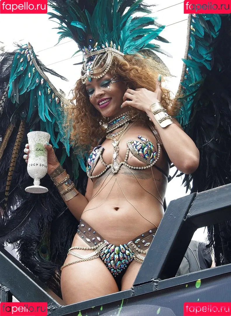 Rihanna Onlyfans Photo Gallery 