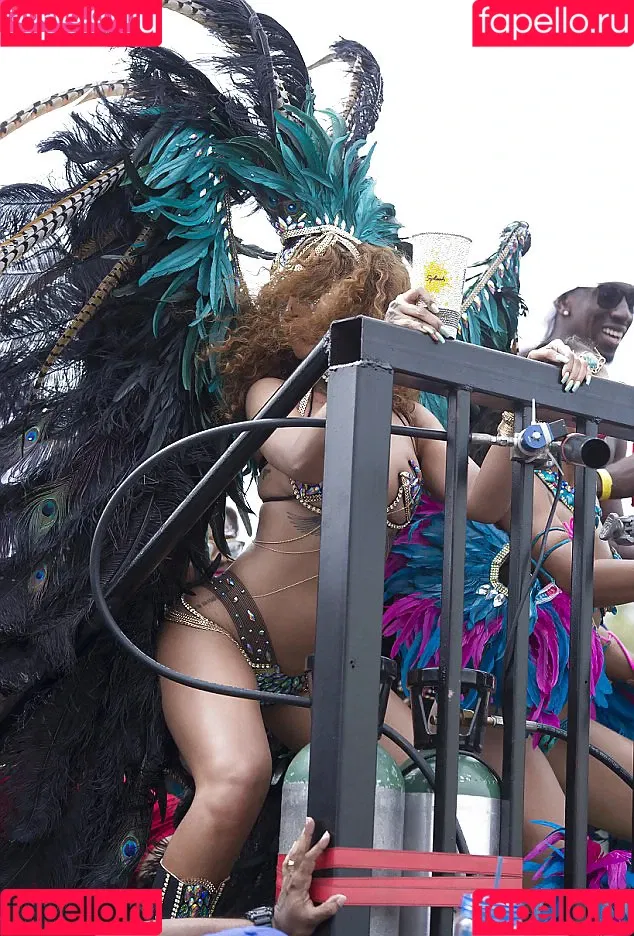 Rihanna Onlyfans Photo Gallery 