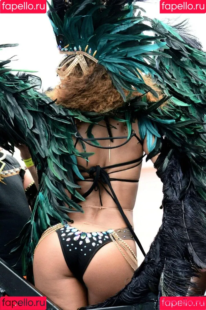 Rihanna Onlyfans Photo Gallery 