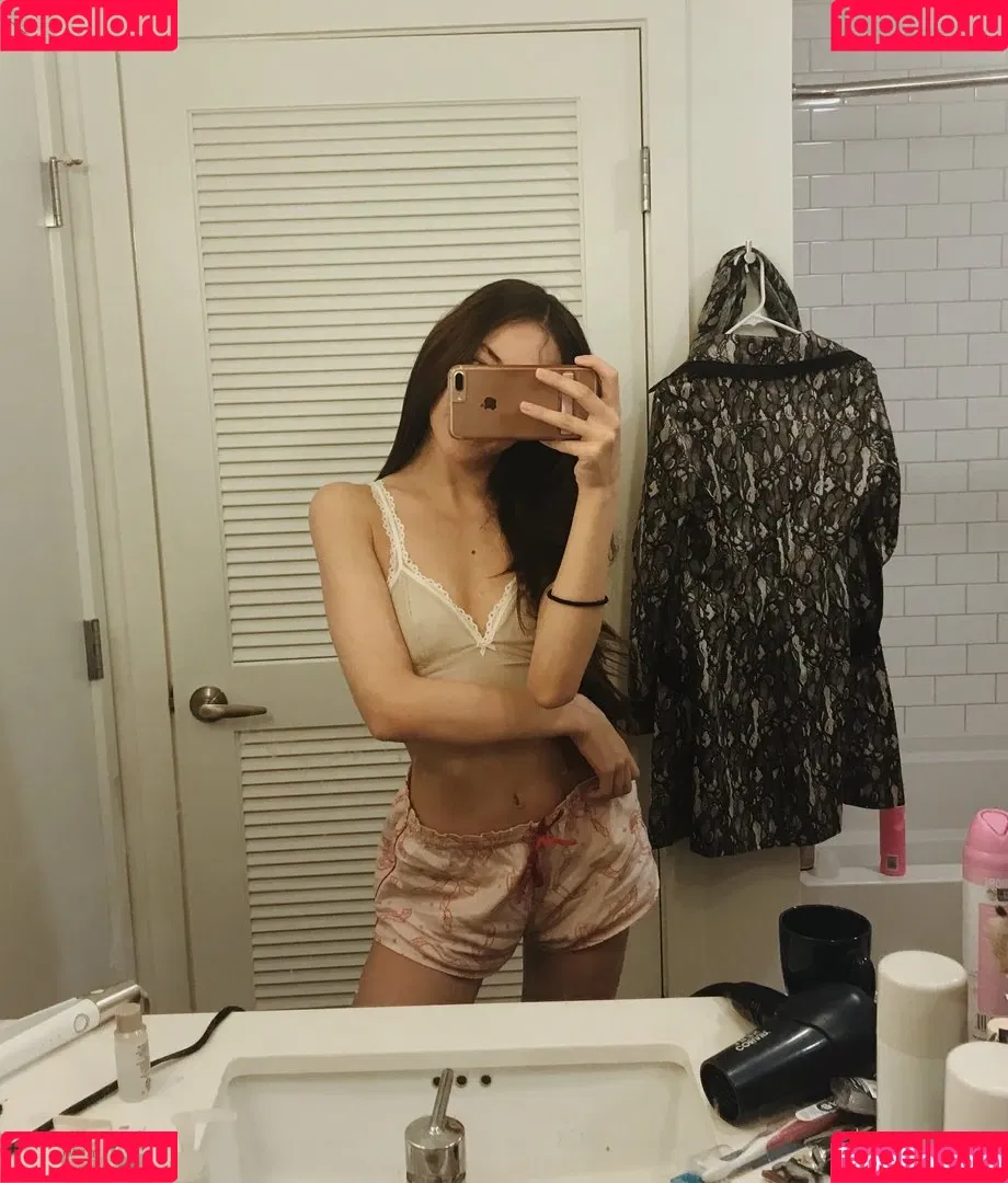 moonstreuxx Onlyfans Photo Gallery 