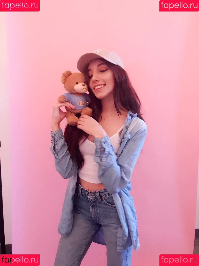moonstreuxx Onlyfans Photo Gallery 