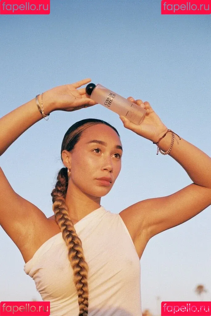 Eva Gutowski Onlyfans Photo Gallery 