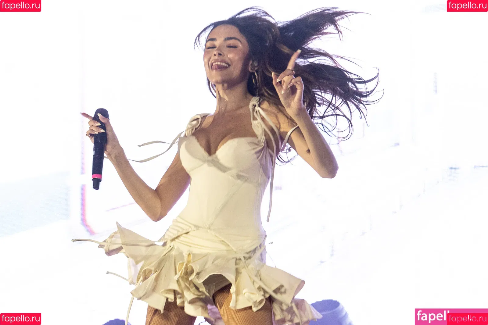Madison Beer Onlyfans Photo Gallery 