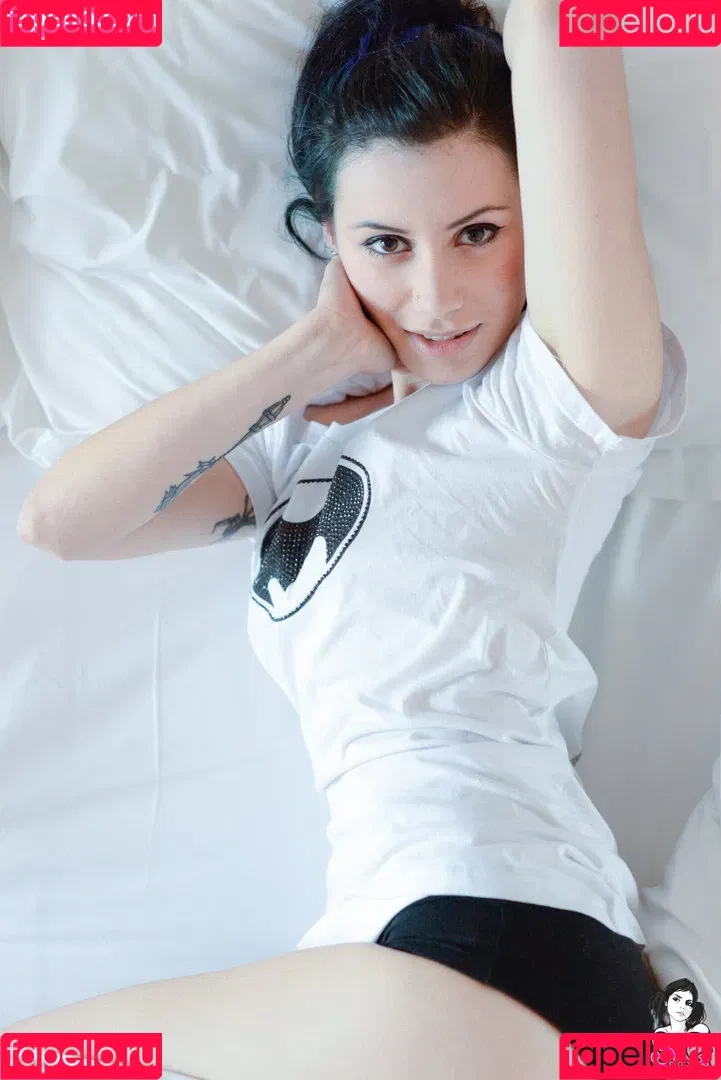 Ellie Alien ASMR Onlyfans Photo Gallery 