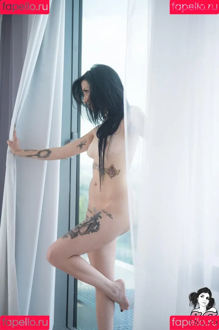 Ellie Alien ASMR Onlyfans Photo Gallery 