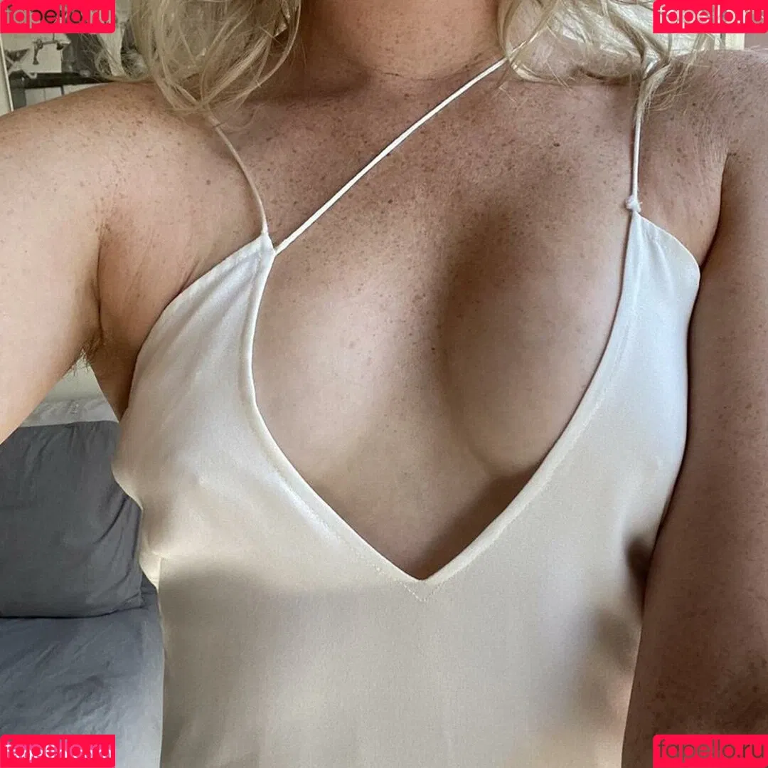 Depop Wins Onlyfans Photo Gallery 