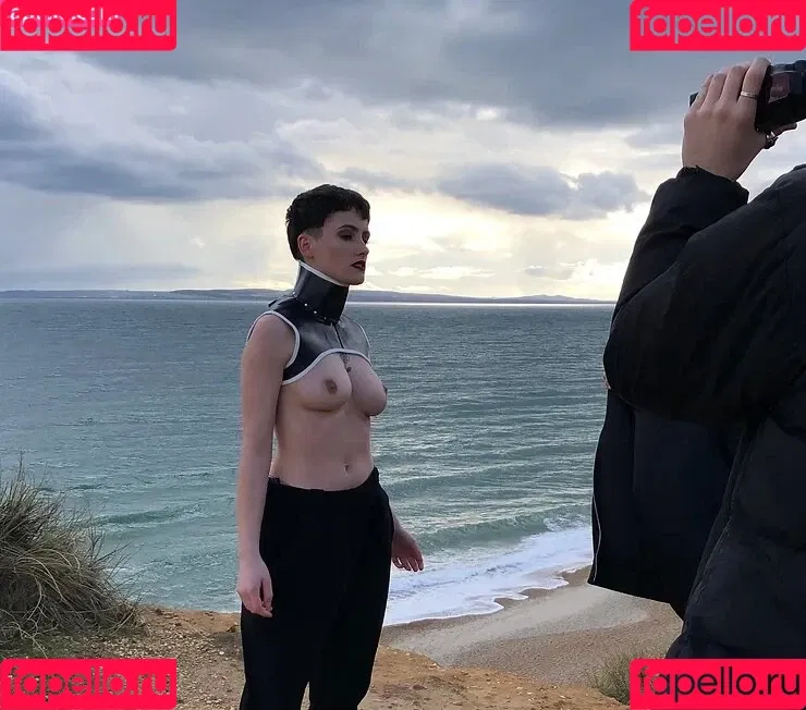 Depop Wins Onlyfans Photo Gallery 