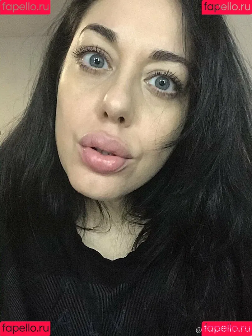 missleanalee Onlyfans Photo Gallery 