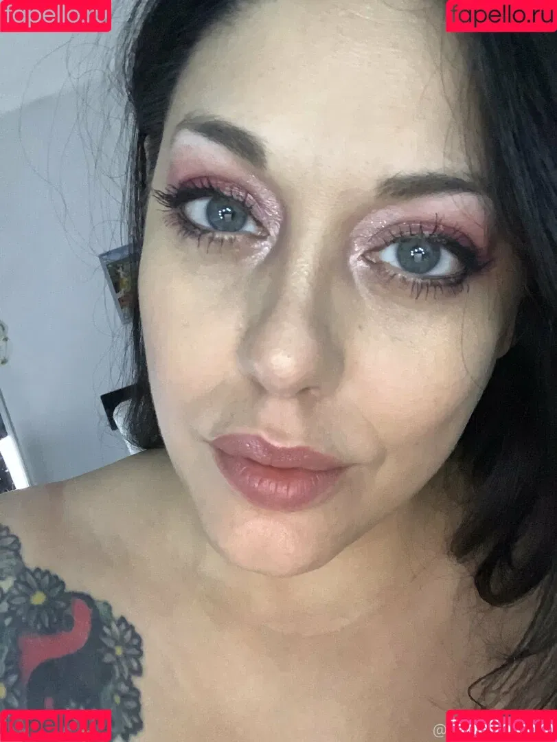 missleanalee Onlyfans Photo Gallery 