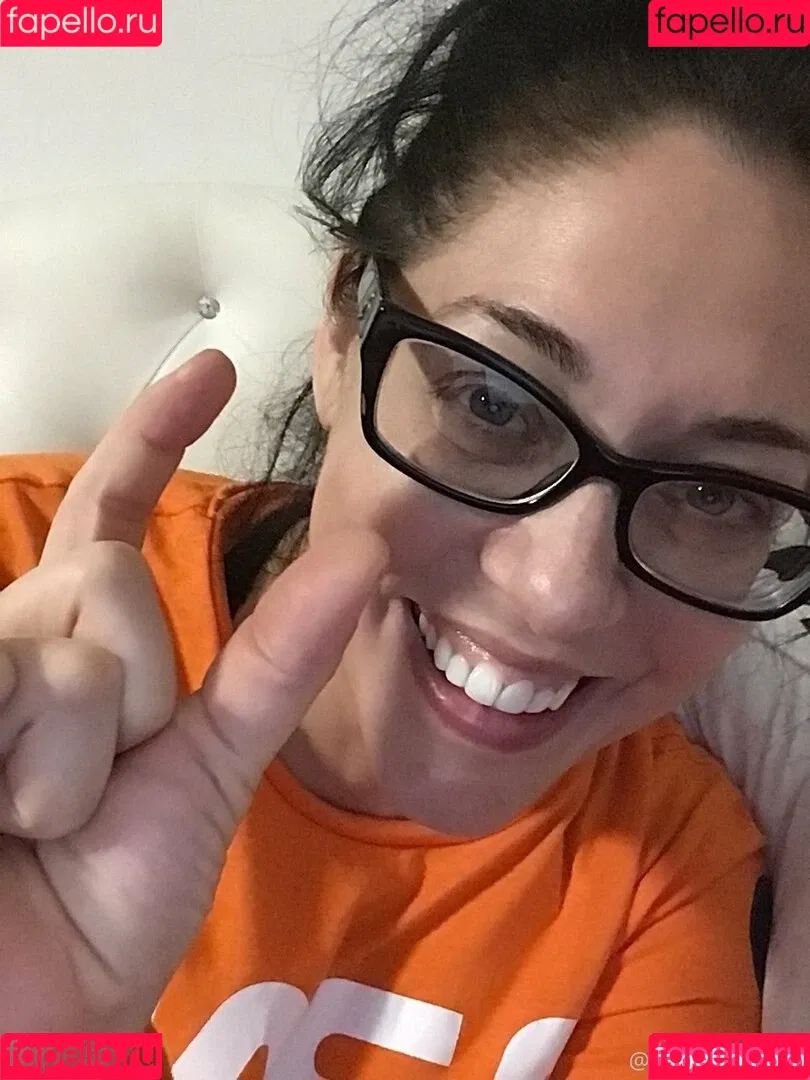 missleanalee Onlyfans Photo Gallery 