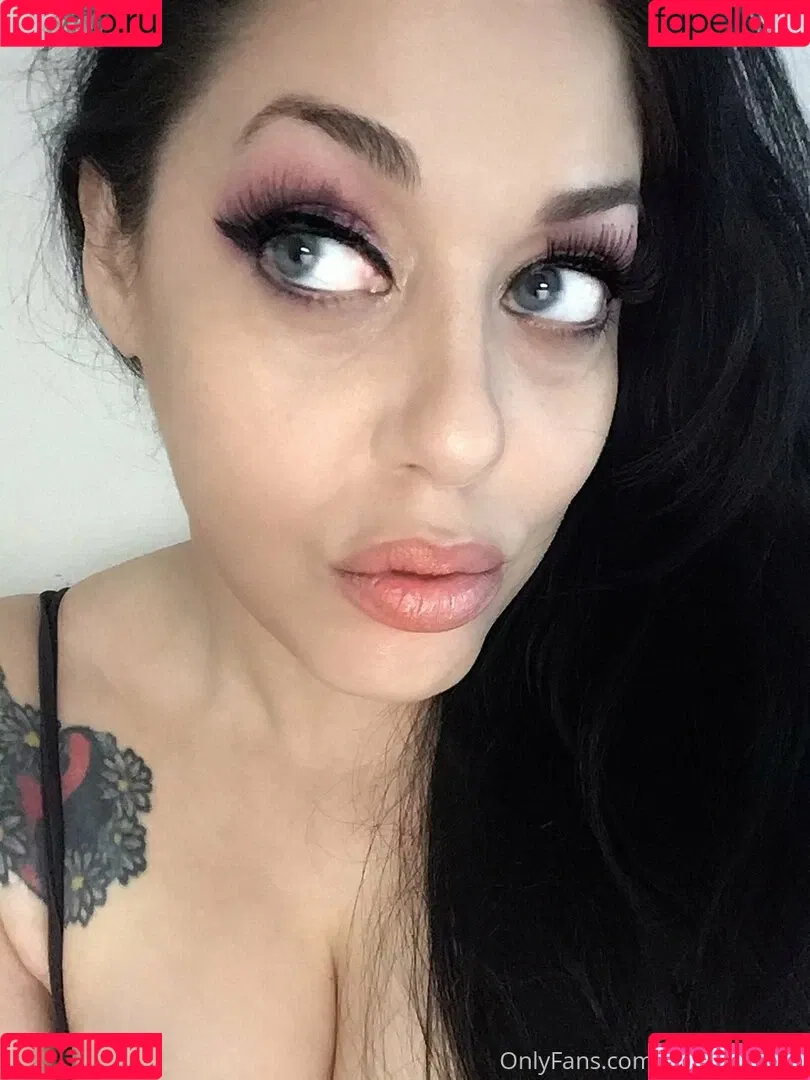 missleanalee Onlyfans Photo Gallery 