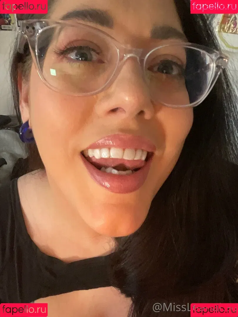 missleanalee Onlyfans Photo Gallery 