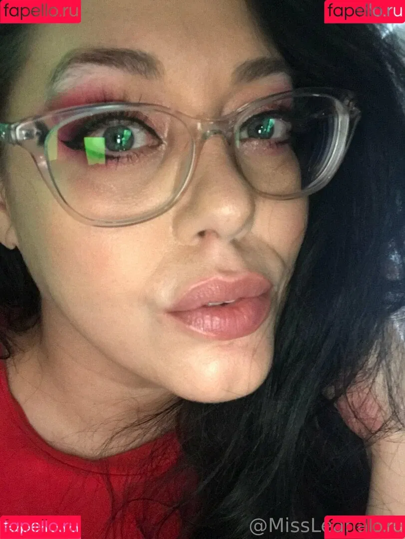 missleanalee Onlyfans Photo Gallery 