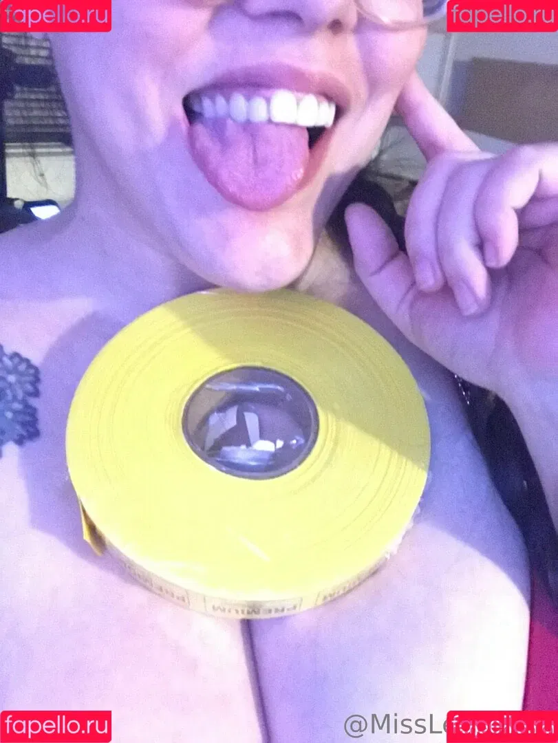 missleanalee Onlyfans Photo Gallery 