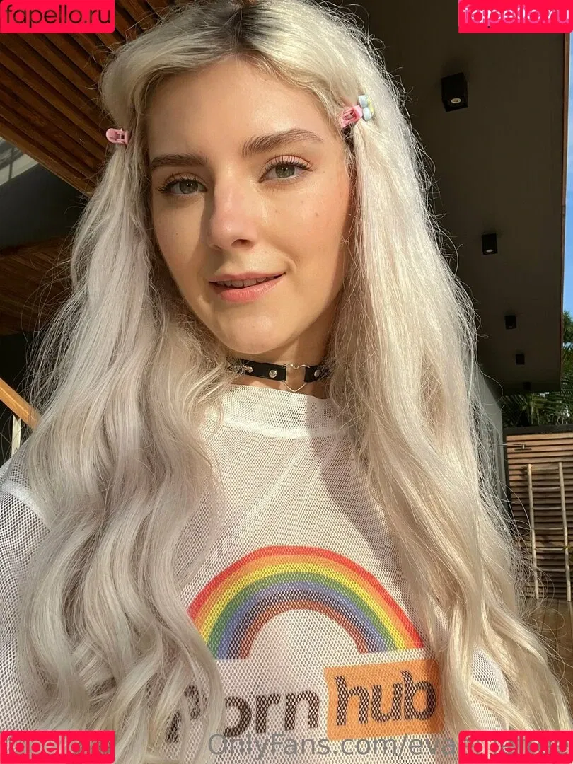evaelfiefree Onlyfans Photo Gallery 