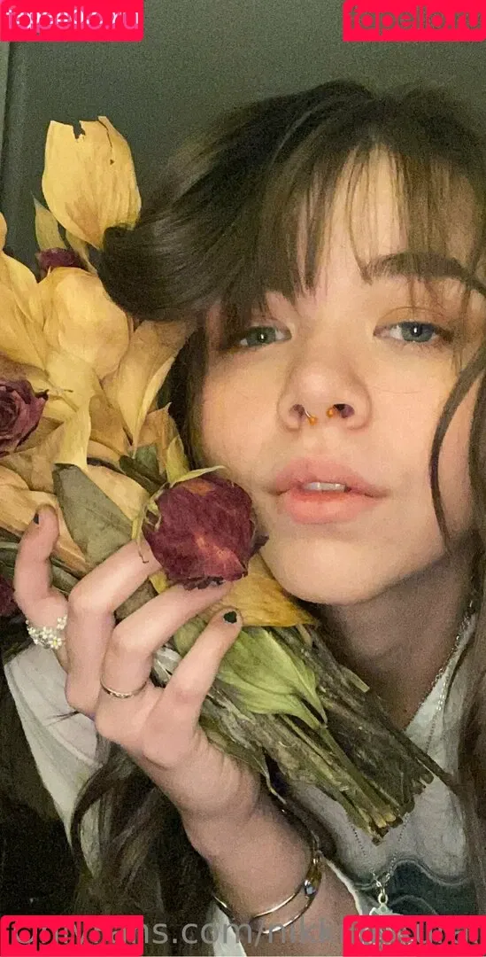 nikkiinatural Onlyfans Photo Gallery 