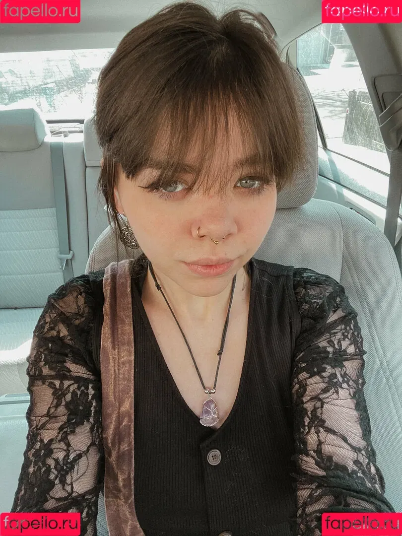 nikkiinatural Onlyfans Photo Gallery 