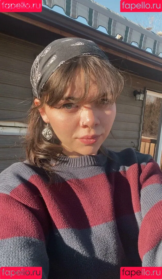 nikkiinatural Onlyfans Photo Gallery 