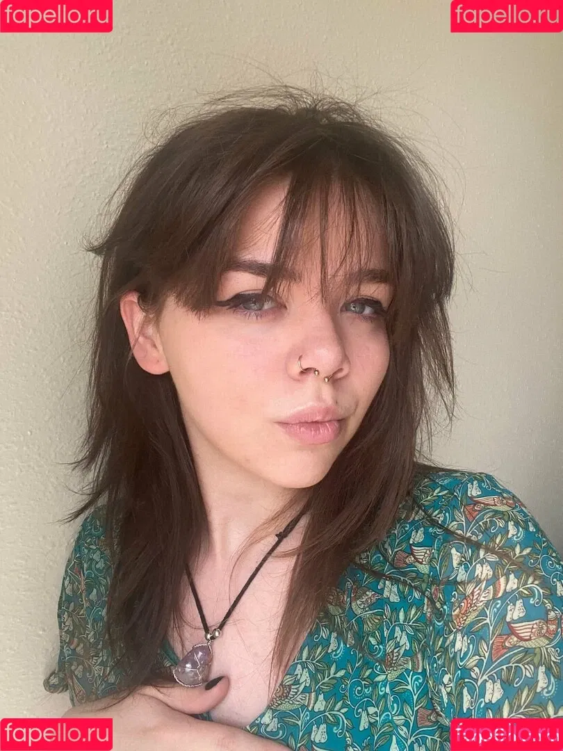 nikkiinatural Onlyfans Photo Gallery 
