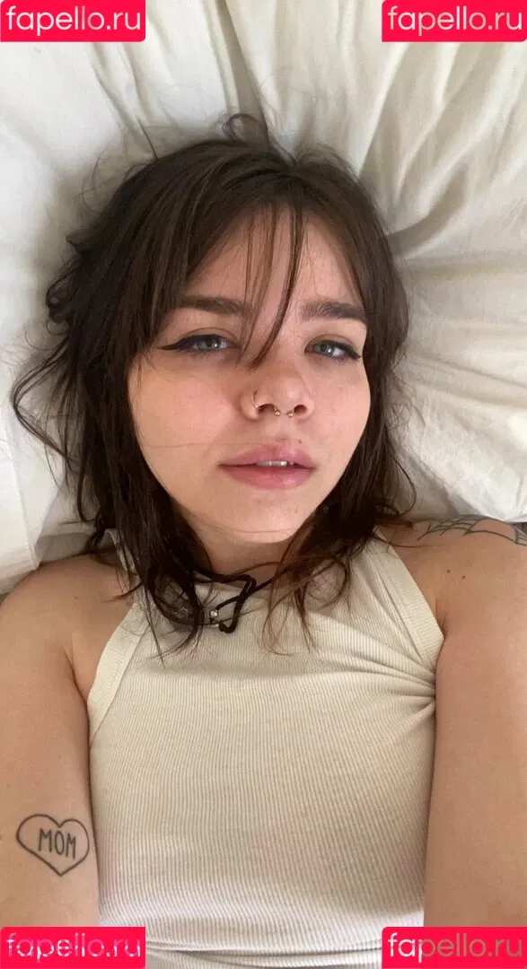 nikkiinatural Onlyfans Photo Gallery 