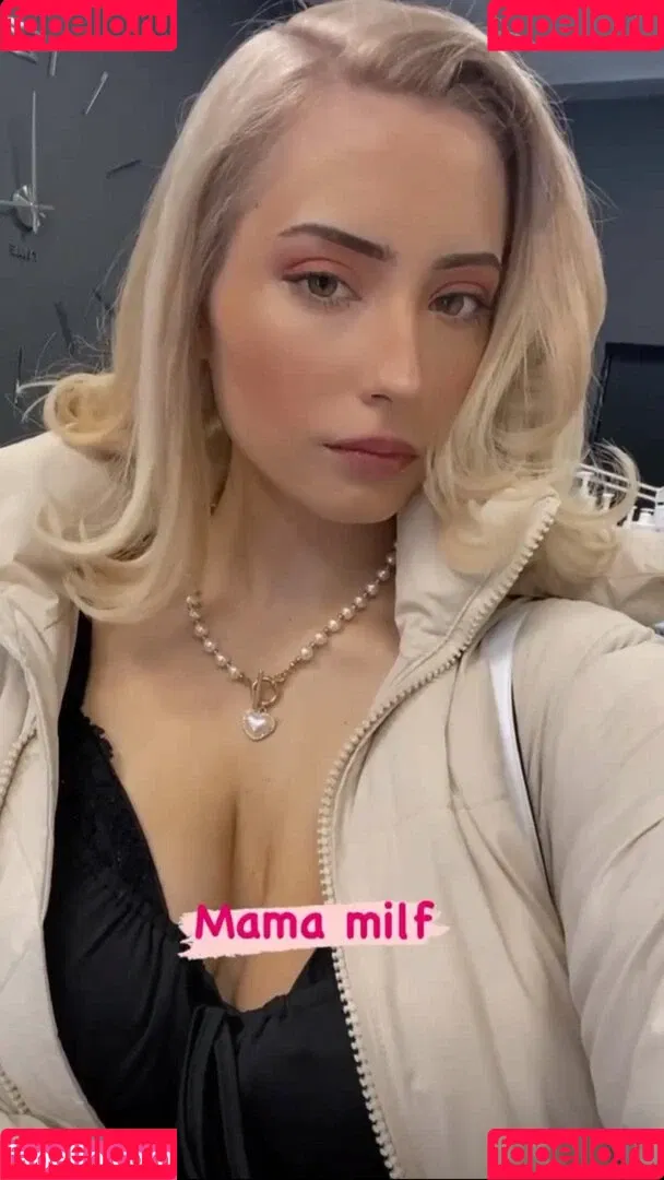 Athena Cosplay Onlyfans Photo Gallery 